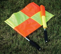 Флаги для боковых судей "MITRE" арт.A3069AAA,алюм. древко,нейлон,комплект из 2 шт. (красн., желт.)