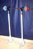 Стойки под штангу (для жима ногами в положении “присед”)